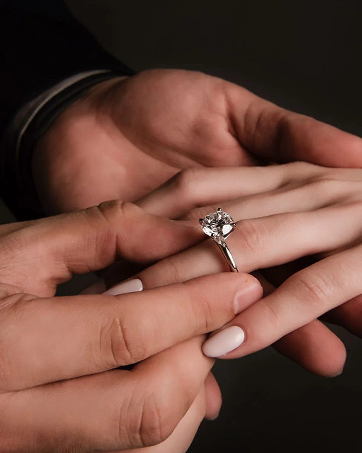 Anillo de compromiso de Osbaldo y Vianey